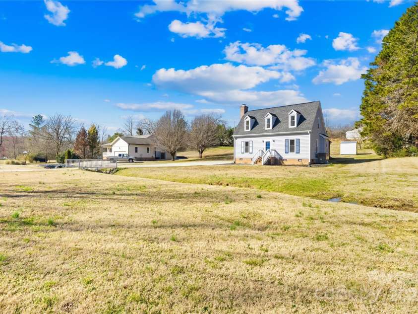 2927 Forest Hills Circle, Rock Hill, SC 29732.  MLS# CAR4223597, YatesRealty ID 6032. 