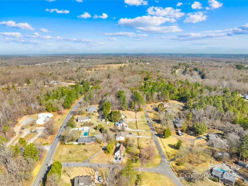 2927 Forest Hills Circle, Rock Hill, SC 29732.  MLS# CAR4223597, YatesRealty ID 6032. 