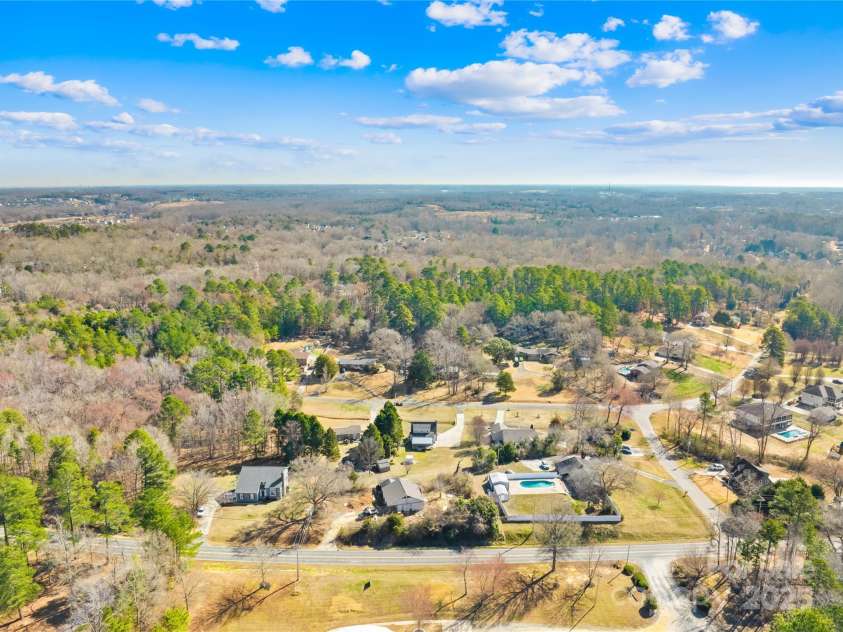 2927 Forest Hills Circle, Rock Hill, SC 29732.  MLS# CAR4223597, YatesRealty ID 6032. 