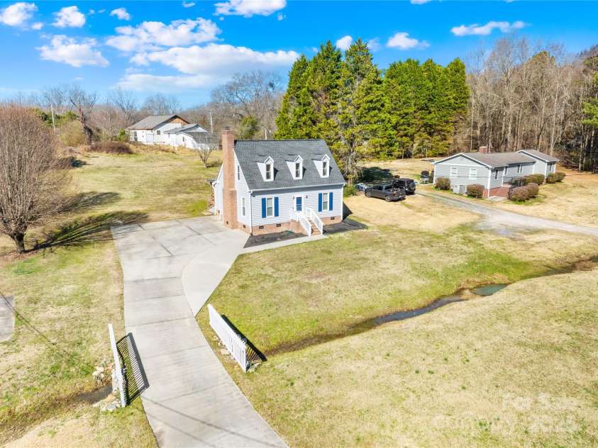 2927 Forest Hills Circle, Rock Hill, SC 29732.  MLS# CAR4223597, YatesRealty ID 6032. 