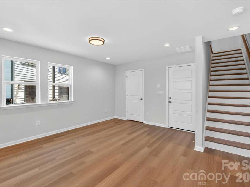 1618 Spring Street, Charlotte, NC 28206.  MLS# CAR4316240, YatesRealty ID 6033. 1st Floor Flex Room
