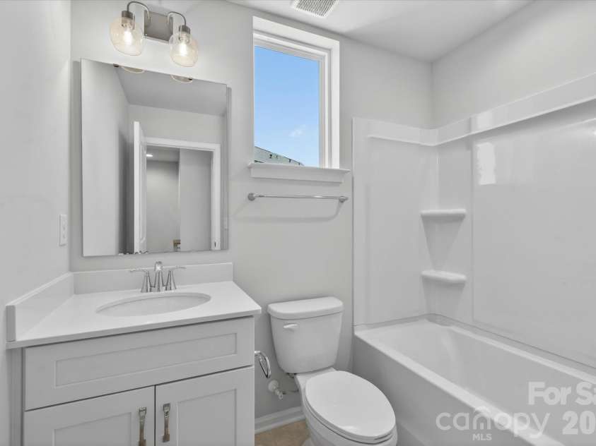 1618 Spring Street, Charlotte, NC 28206.  MLS# CAR4316240, YatesRealty ID 6033. Bath 2