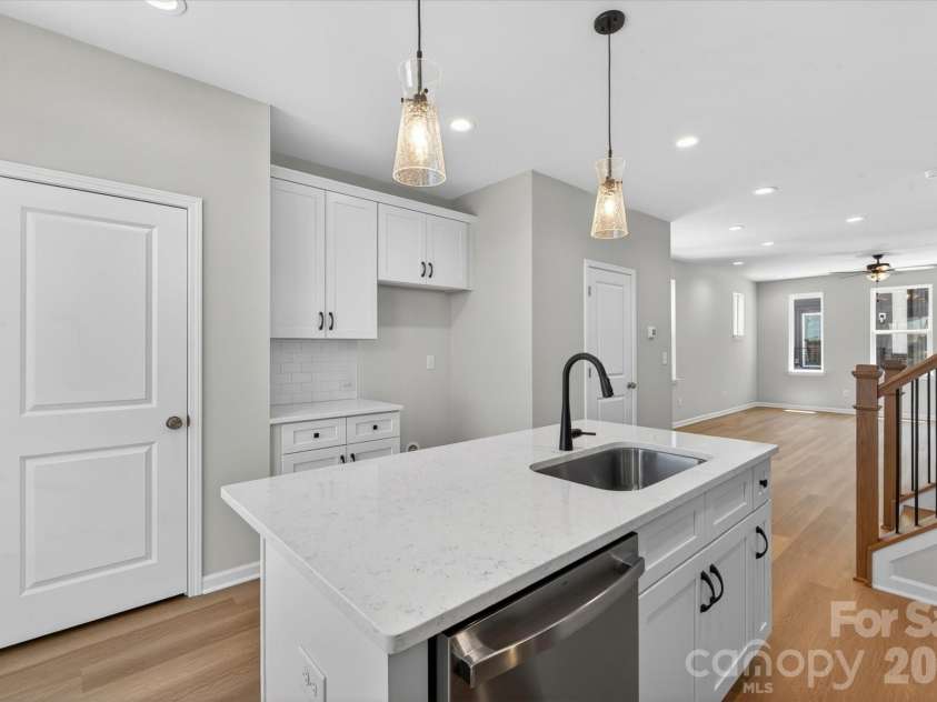 1618 Spring Street, Charlotte, NC 28206.  MLS# CAR4316240, YatesRealty ID 6033. Kitchen/Dining/Living