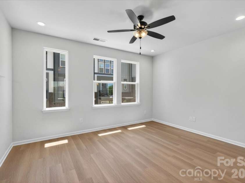 1618 Spring Street, Charlotte, NC 28206.  MLS# CAR4316240, YatesRealty ID 6033. Living Room