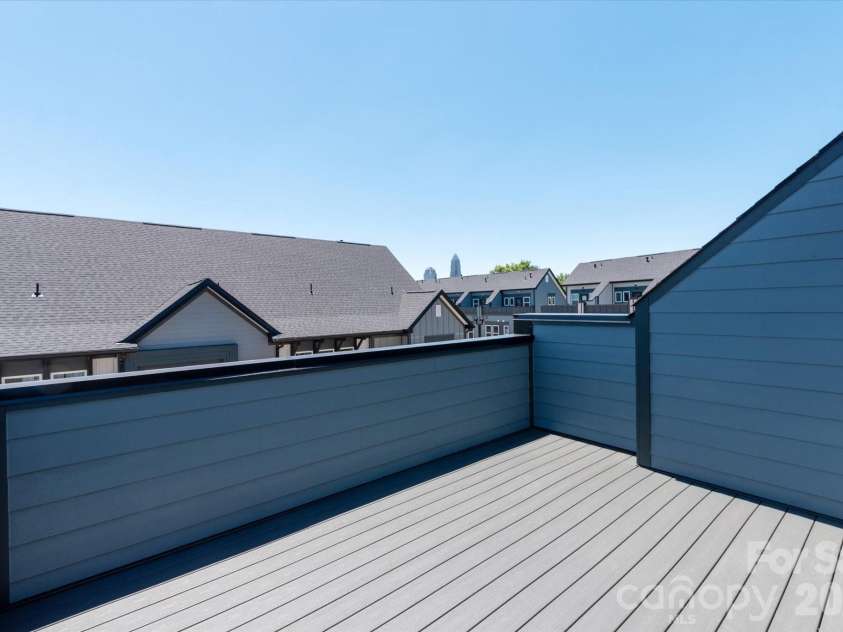 1618 Spring Street, Charlotte, NC 28206.  MLS# CAR4316240, YatesRealty ID 6033. Rooftop Terrace 
