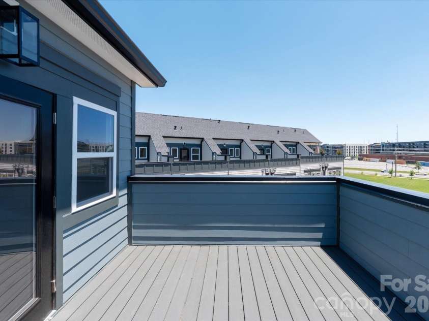 1618 Spring Street, Charlotte, NC 28206.  MLS# CAR4316240, YatesRealty ID 6033. Rooftop Terrace 