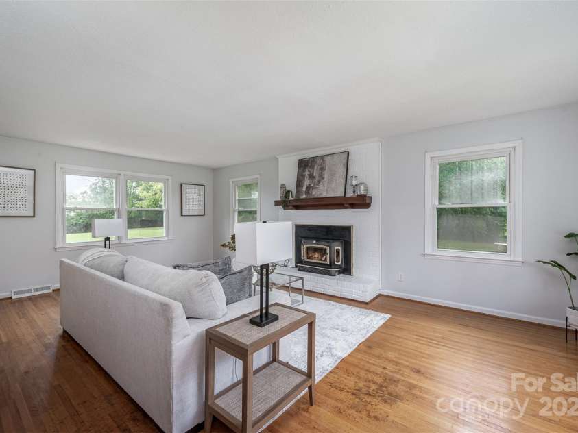 16308 Poplar Tent Road, Huntersville, NC 28078.  MLS# CAR4234171, YatesRealty ID 6033. 