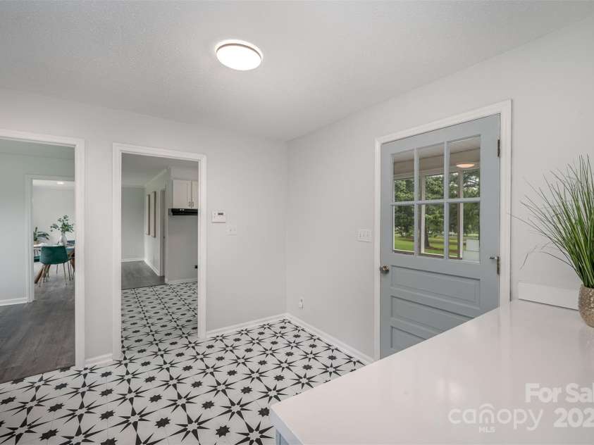 16308 Poplar Tent Road, Huntersville, NC 28078.  MLS# CAR4234171, YatesRealty ID 6033. 