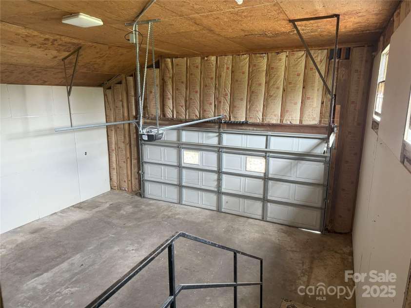 16308 Poplar Tent Road, Huntersville, NC 28078.  MLS# CAR4302372, YatesRealty ID 6033. 