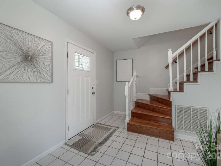 16308 Poplar Tent Road, Huntersville, NC 28078.  MLS# CAR4302372, YatesRealty ID 6033. Main entrance