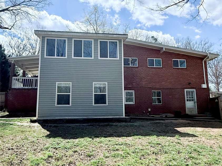 3743 Crosland Road, Winston Salem, NC 27106.  MLS# CAR4360986, YatesRealty ID 6035. 