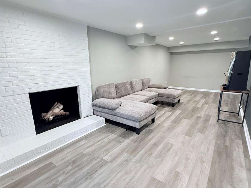3743 Crosland Road, Winston Salem, NC 27106.  MLS# CAR4360986, YatesRealty ID 6035. 