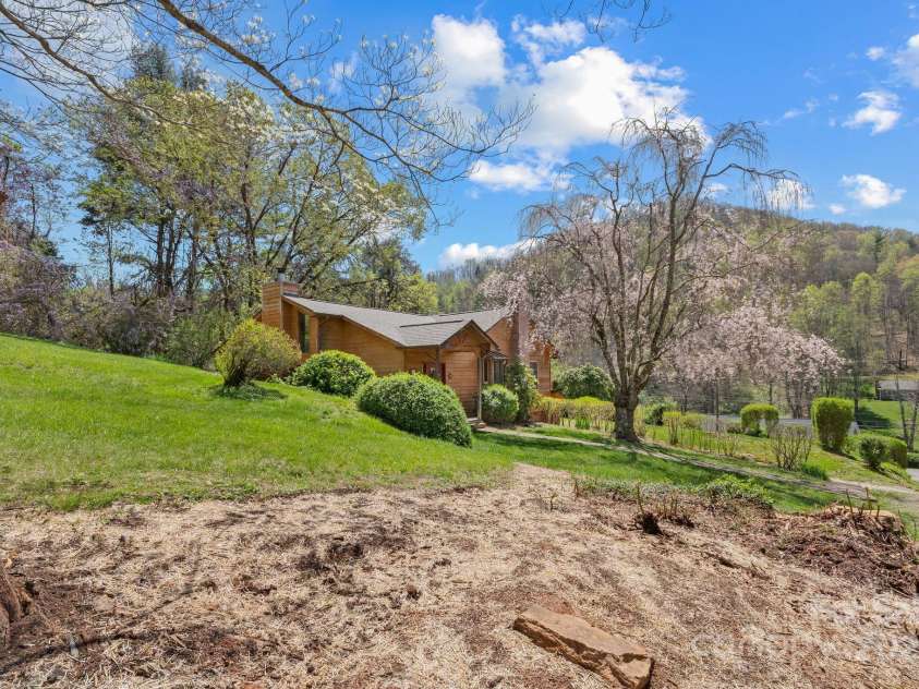 22 Morgan Branch Road, Weaverville, NC 28787.  MLS# CAR4211861, YatesRealty ID 6037. 