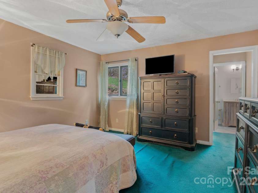 22 Morgan Branch Road, Weaverville, NC 28787.  MLS# CAR4211861, YatesRealty ID 6037. 