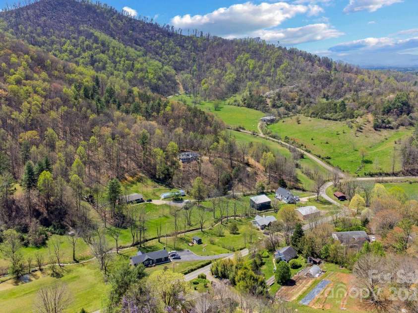 22 Morgan Branch Road, Weaverville, NC 28787.  MLS# CAR4211861, YatesRealty ID 6037. 