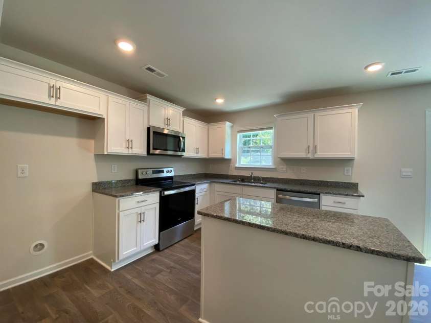2209 Rolling Hills Drive, Dallas, NC 28034.  MLS# CAR4361258, YatesRealty ID 6039. 