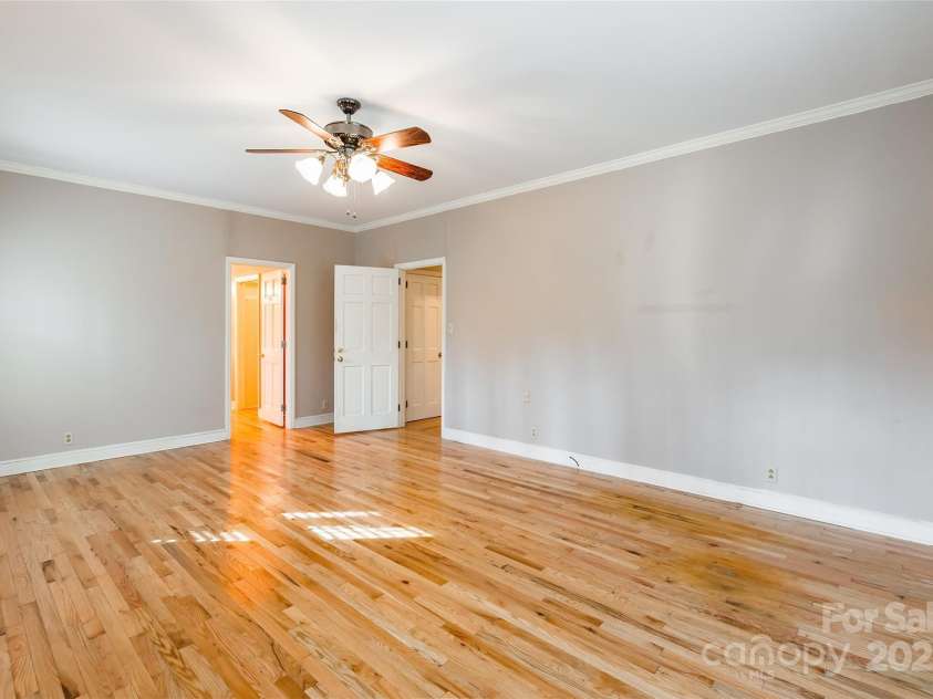 406 Forest Drive, York, SC 29745.  MLS# CAR4232993, YatesRealty ID 6039. 