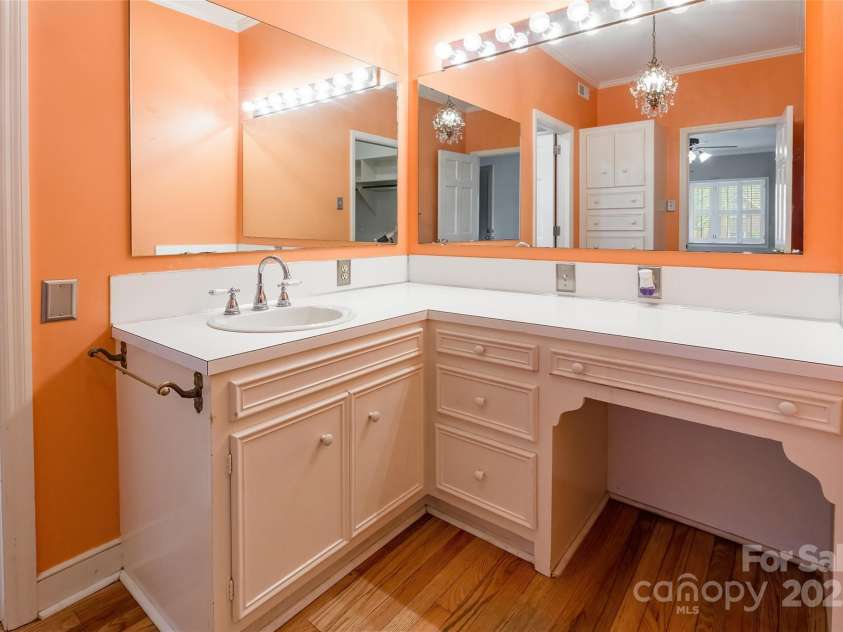 406 Forest Drive, York, SC 29745.  MLS# CAR4232993, YatesRealty ID 6039. 