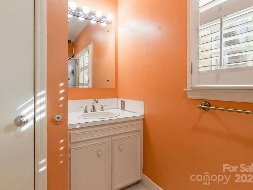 406 Forest Drive, York, SC 29745.  MLS# CAR4232993, YatesRealty ID 6039. 