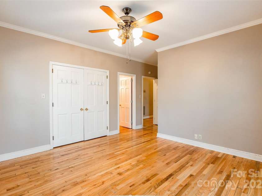 406 Forest Drive, York, SC 29745.  MLS# CAR4232993, YatesRealty ID 6039. 