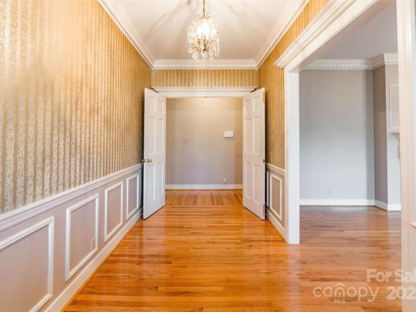 406 Forest Drive, York, SC 29745.  MLS# CAR4232993, YatesRealty ID 6039. 