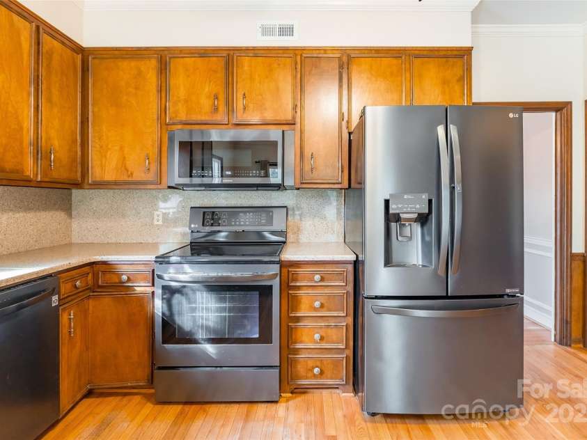 406 Forest Drive, York, SC 29745.  MLS# CAR4232993, YatesRealty ID 6039. 