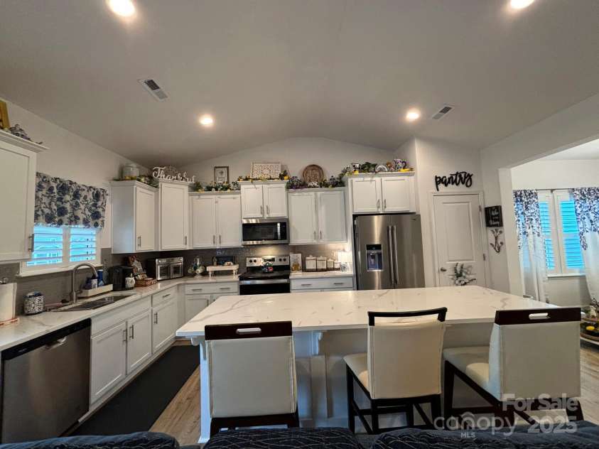 123 Grey Fox Lane, Mount Gilead, NC 27306.  MLS# CAR4242921, YatesRealty ID 6040. 