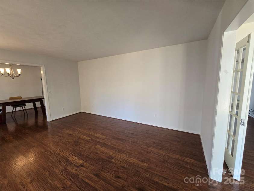 304 Taft Street, Troy, NC 27371.  MLS# CAR4238090, YatesRealty ID 6042. 