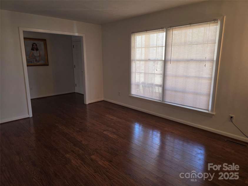 304 Taft Street, Troy, NC 27371.  MLS# CAR4238090, YatesRealty ID 6042. 