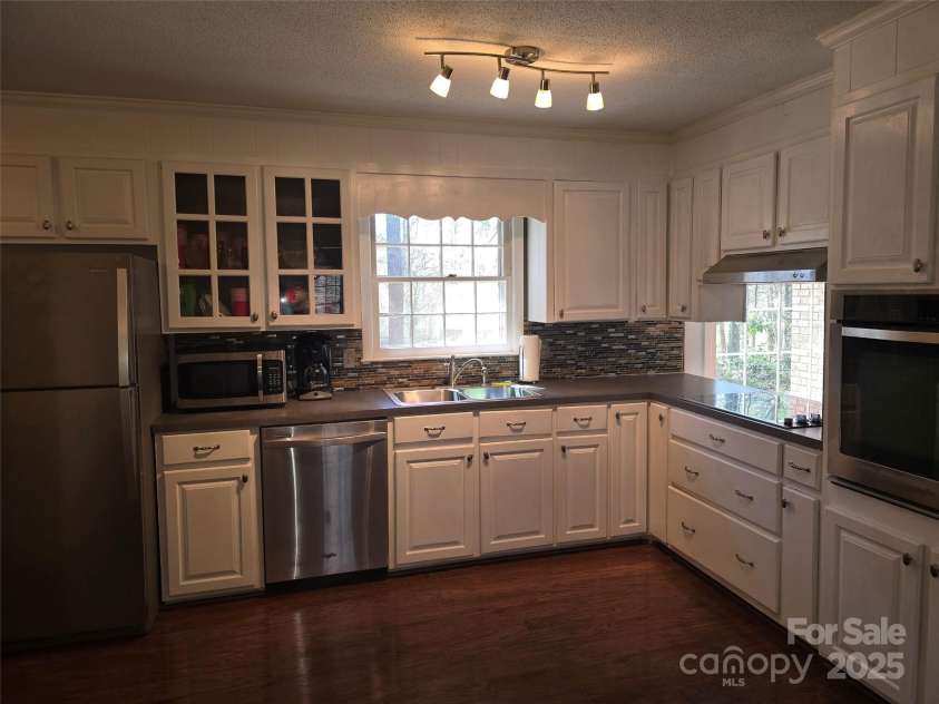 304 Taft Street, Troy, NC 27371.  MLS# CAR4238090, YatesRealty ID 6042. 