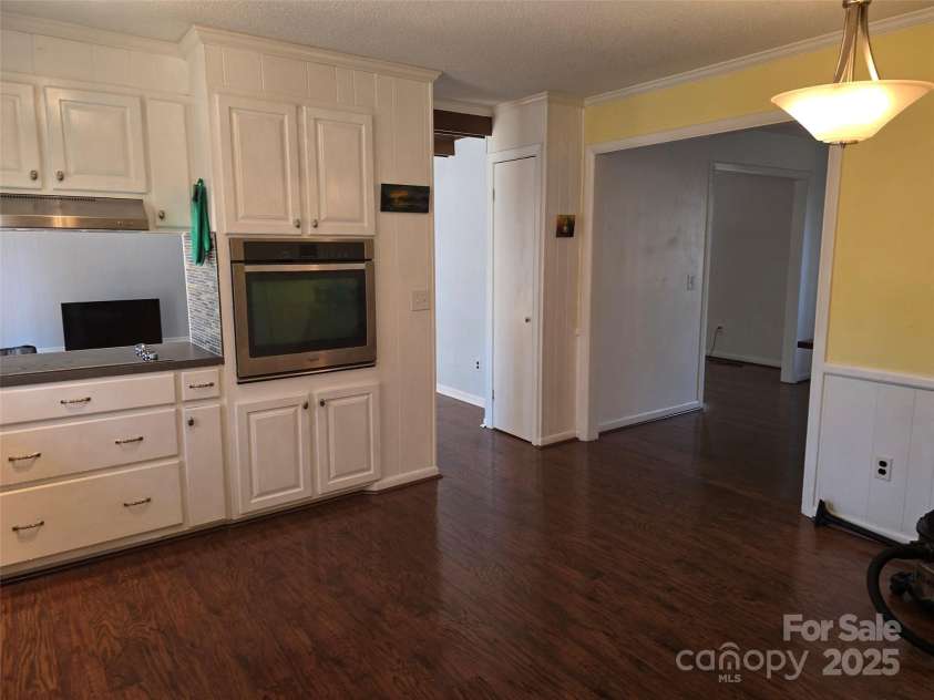 304 Taft Street, Troy, NC 27371.  MLS# CAR4238090, YatesRealty ID 6042. 