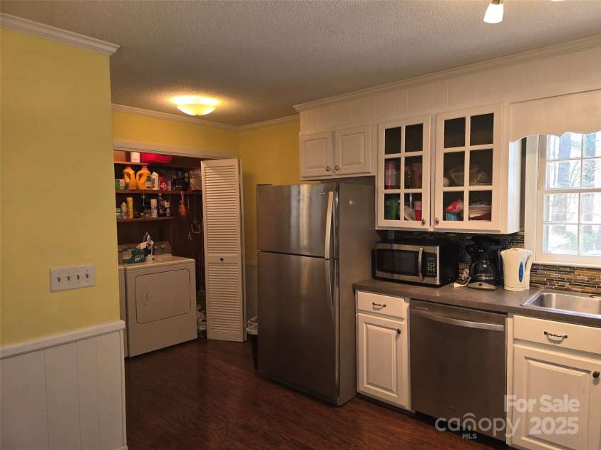 304 Taft Street, Troy, NC 27371.  MLS# CAR4238090, YatesRealty ID 6042. 