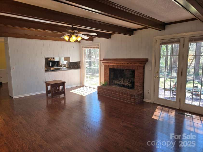 304 Taft Street, Troy, NC 27371.  MLS# CAR4238090, YatesRealty ID 6042. 