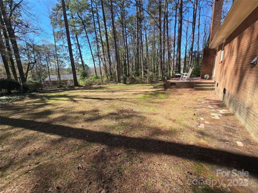 304 Taft Street, Troy, NC 27371.  MLS# CAR4238090, YatesRealty ID 6042. 