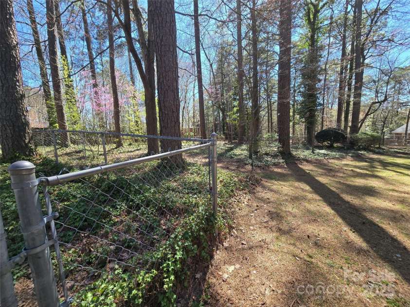 304 Taft Street, Troy, NC 27371.  MLS# CAR4238090, YatesRealty ID 6042. 