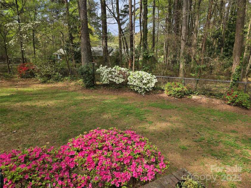 304 Taft Street, Troy, NC 27371.  MLS# CAR4238090, YatesRealty ID 6042. 