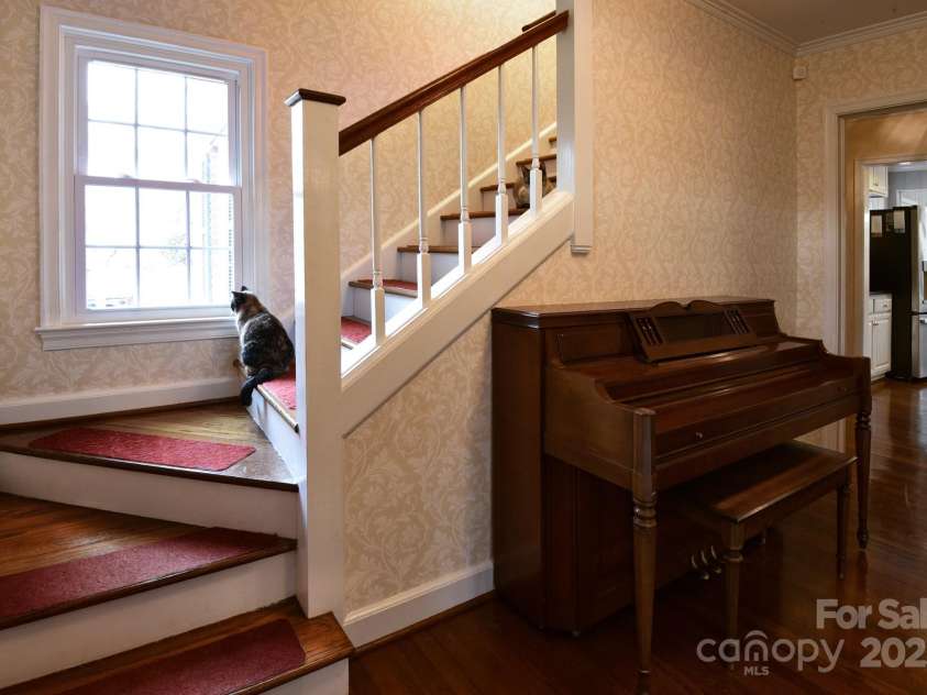 215 Biscoe Road, Troy, NC 27371.  MLS# CAR4232244, YatesRealty ID 6044. 