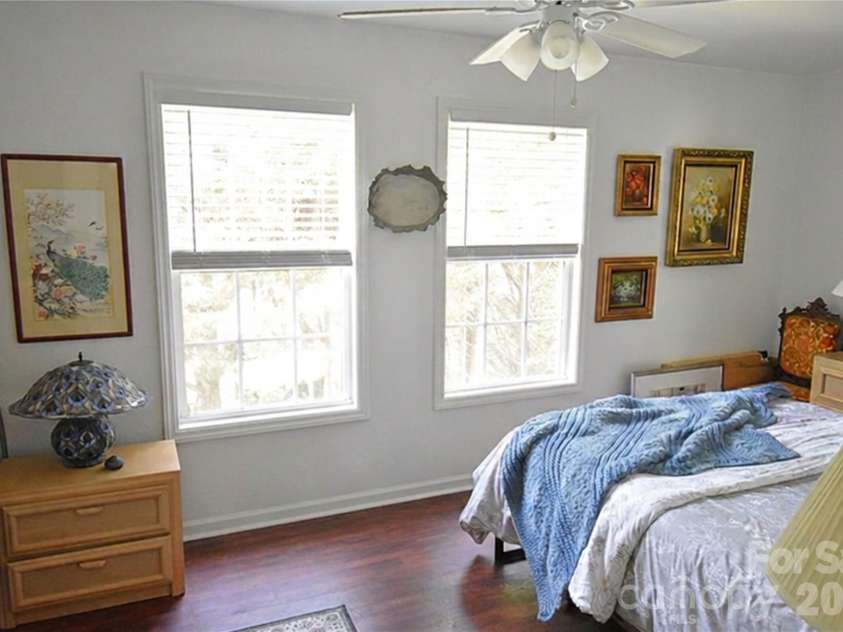 145 Lincoln Park Road, Burnsville, NC 28714.  MLS# CAR4391263, YatesRealty ID 6045. 