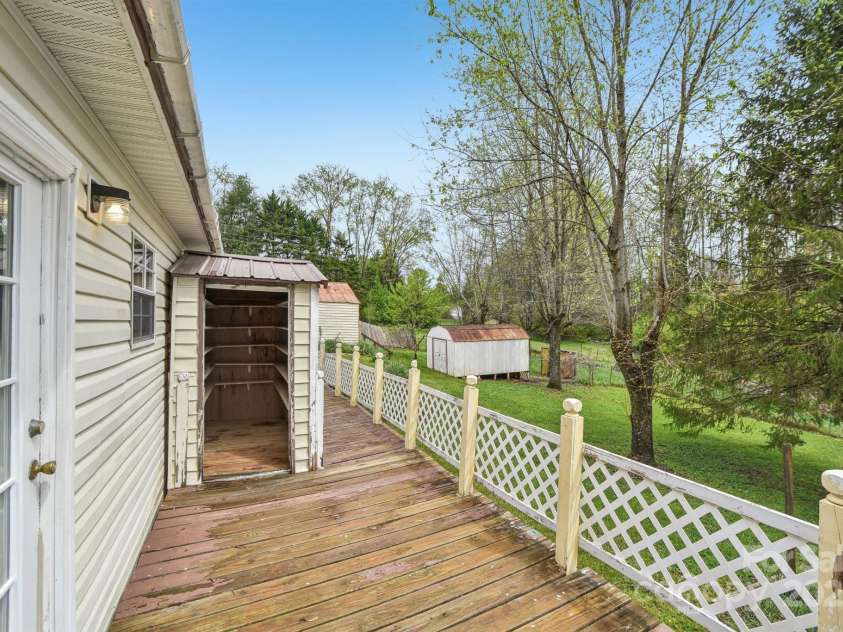 83 Libbey Lane, Mills River, NC 28759.  MLS# CAR4244925, YatesRealty ID 6049. 