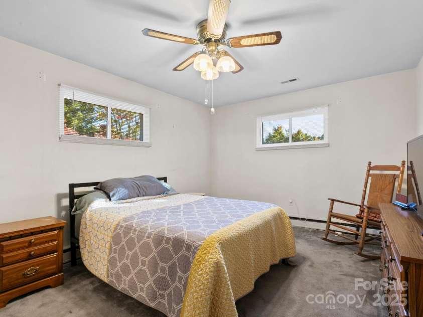 11 Aloha Circle, Candler, NC 28715.  MLS# CAR4313548, YatesRealty ID 605. Primary 