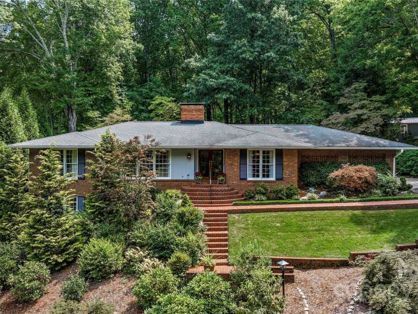 441 Forest Heights Drive, Marion, NC 28752.  MLS# CAR4174154, YatesRealty ID 605. 