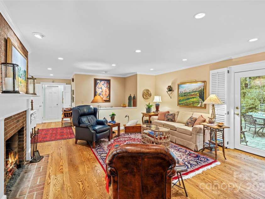 441 Forest Heights Drive, Marion, NC 28752.  MLS# CAR4174154, YatesRealty ID 605. 