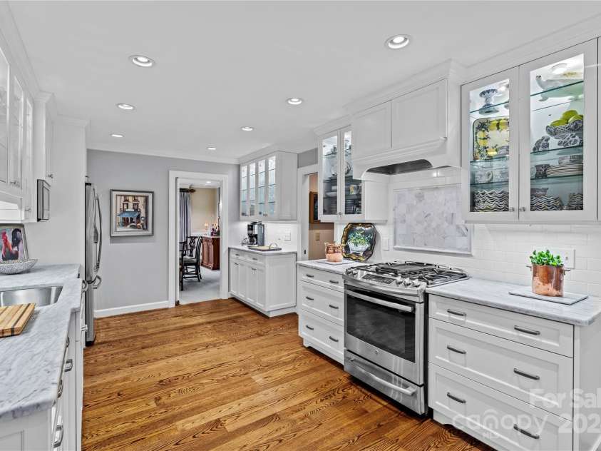 441 Forest Heights Drive, Marion, NC 28752.  MLS# CAR4174154, YatesRealty ID 605. 