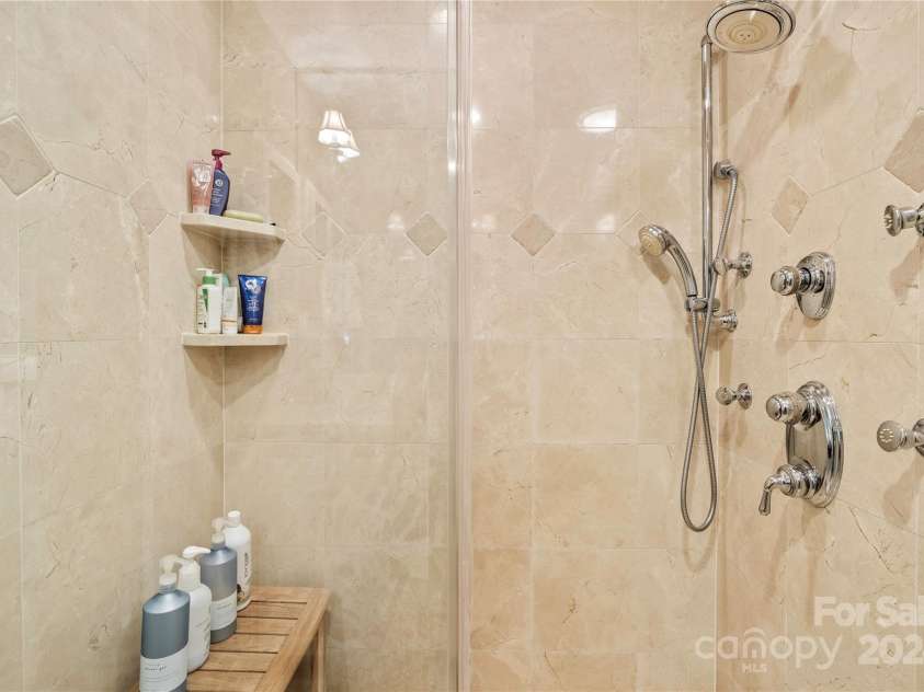 441 Forest Heights Drive, Marion, NC 28752.  MLS# CAR4174154, YatesRealty ID 605. 