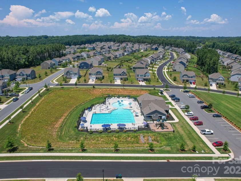 141 Rhuidean Court, Troutman, NC 28166.  MLS# CAR4305505, YatesRealty ID 6050. Community Pool