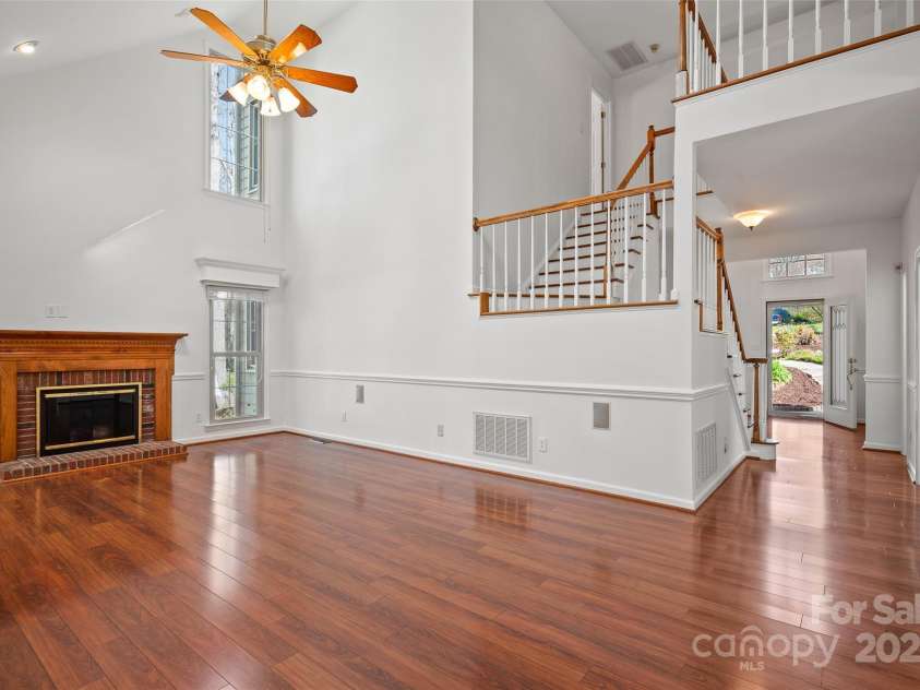 125 Cove Creek Loop, Mooresville, NC 28117.  MLS# CAR4243295, YatesRealty ID 6051. 