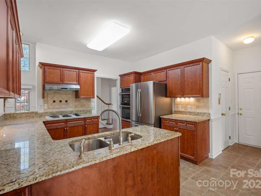 125 Cove Creek Loop, Mooresville, NC 28117.  MLS# CAR4243295, YatesRealty ID 6051. 
