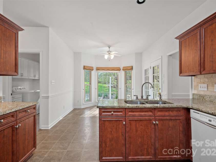 125 Cove Creek Loop, Mooresville, NC 28117.  MLS# CAR4243295, YatesRealty ID 6051. 