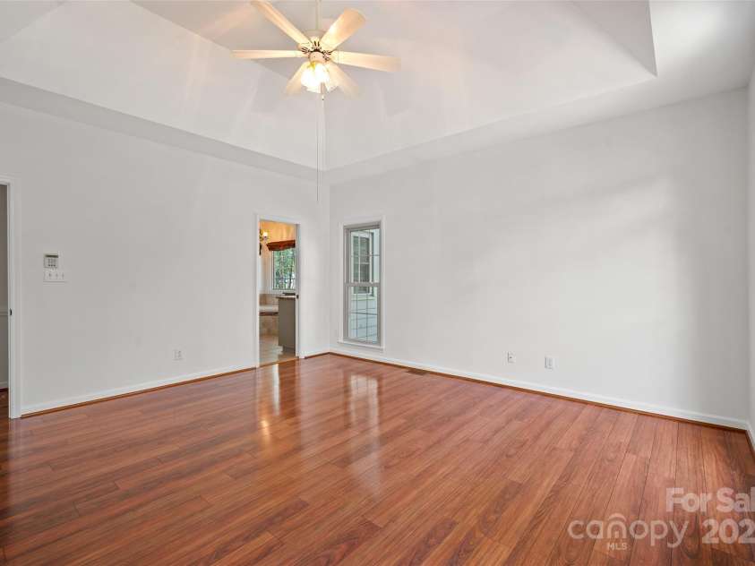 125 Cove Creek Loop, Mooresville, NC 28117.  MLS# CAR4243295, YatesRealty ID 6051. 