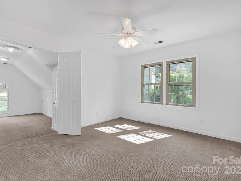 125 Cove Creek Loop, Mooresville, NC 28117.  MLS# CAR4243295, YatesRealty ID 6051. 